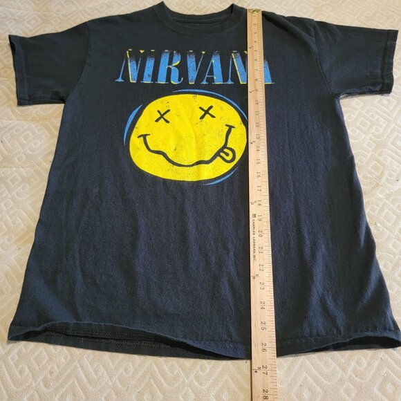 Nirvana T-Shirt Mens Small Smiley Face Logo Black Grunge Rock Band Merch Iconic - Picture 3 of 4